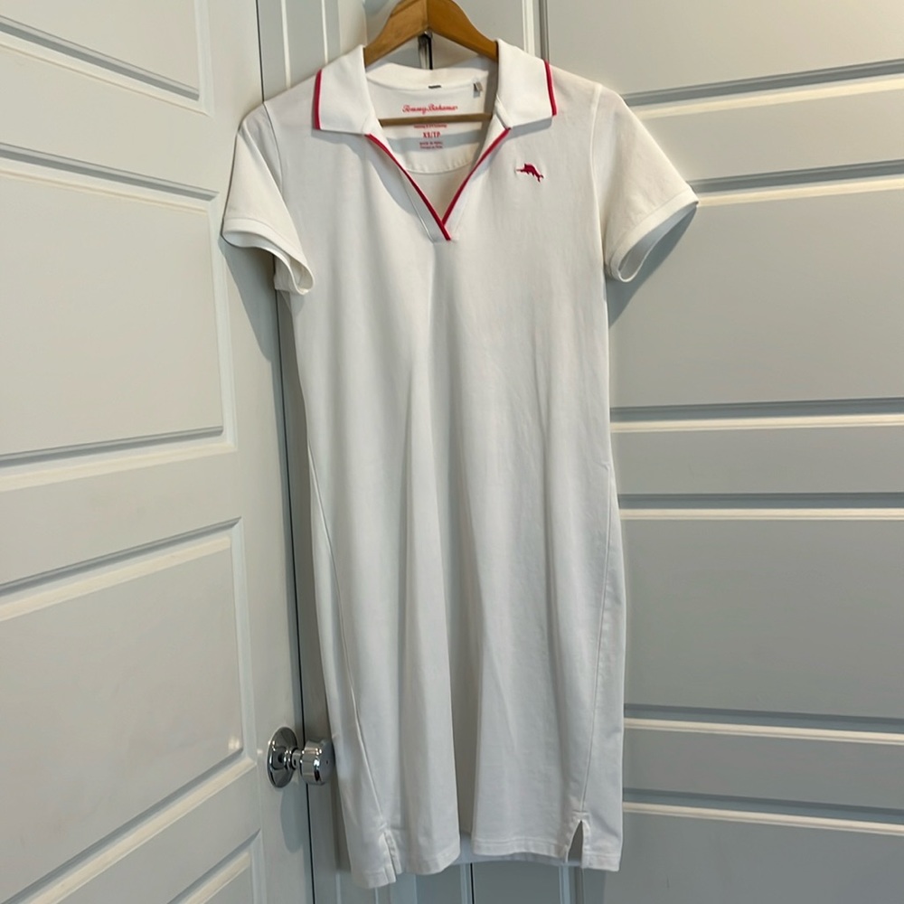 Tommy Bahama Island Zone Below the knee Golf/Sport dress. XS - fits a size 4/6.
